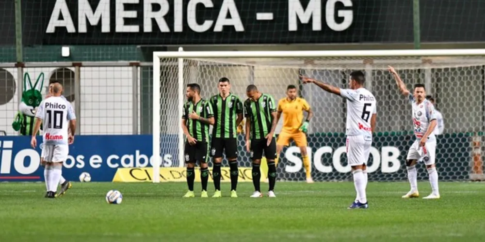 Partida foi disputada na noite deste sábado, em Minas Gerais