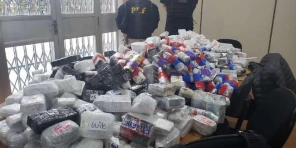 Carga estava no porta-malas de carro dirigido por policial militar fardado