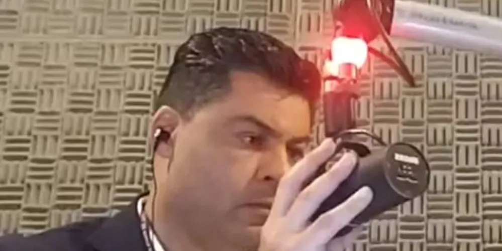 Rangel anunciou na manhã desta terça-feira (03), em seu programa de rádio, que seu afastamento é necessário