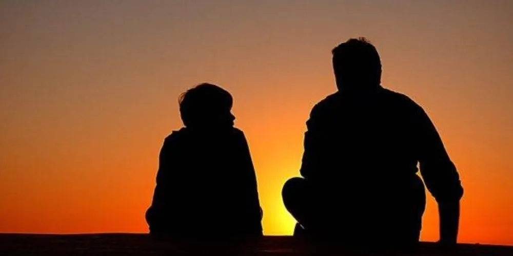 Espera-se do pai contemporâneo que ele se dedique mais ao desenvolvimento emocional do seu filho, além de dividir as tarefas domésticas com a mulher