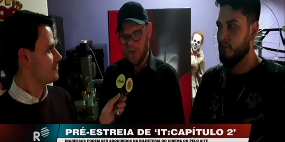 Imagem ilustrativa da imagem Pennywise aterroriza cinema durante live do portal aRede