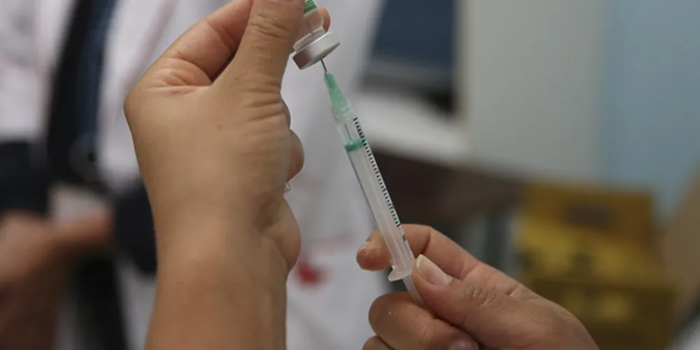 Vacina é obrigatória e deve ser aplicada nos primeiros meses de vida