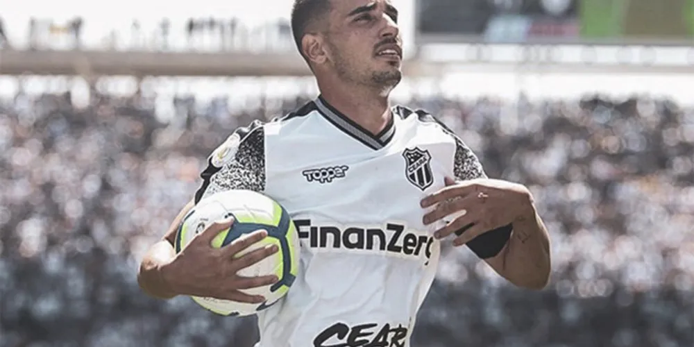 Golaço olímpico nos acréscimos garantiu empate ao Vozão