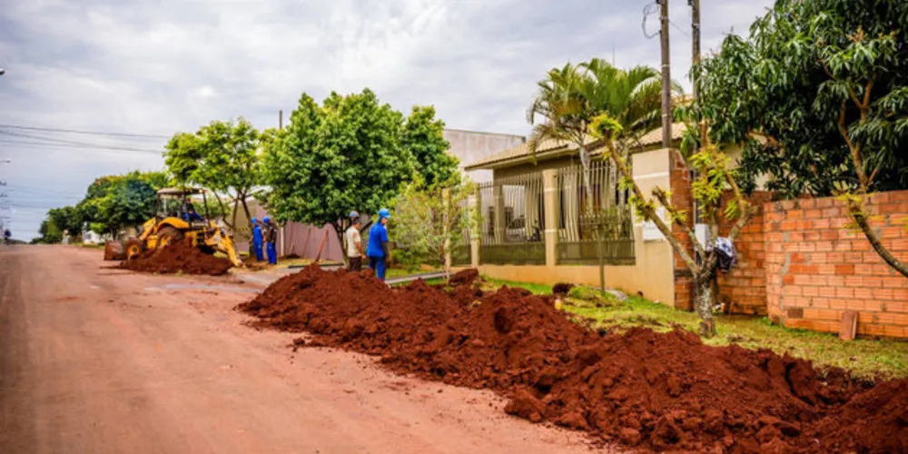 Sanepar realiza obras de interligação entre os bairros e só ficarão sem água, os moradores que não possuem caixa d'água 

