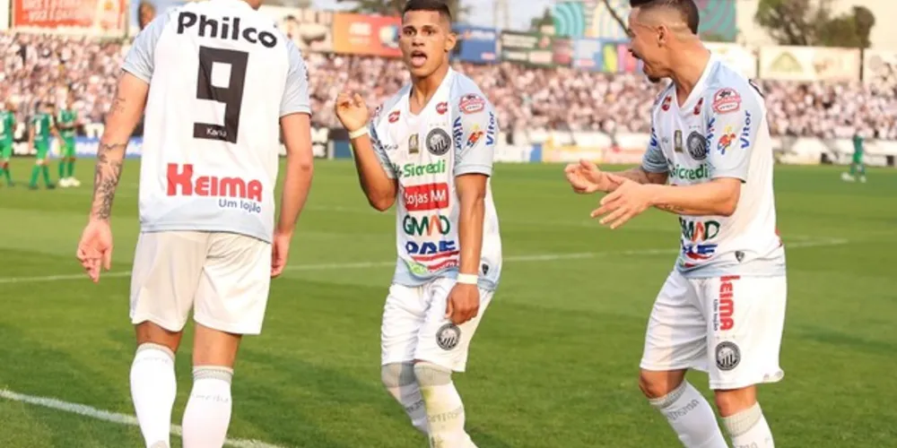  Rodrigo Viana deu belo lançamento para Maílton, que saiu em velocidade, limpou a marcação e bateu com categoria para fazer 1 a 0