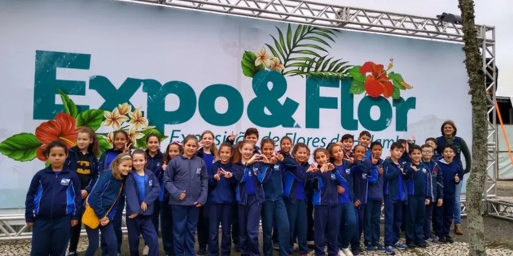 Imagem ilustrativa da imagem Quinto ano de PG visita a Expo&Flor