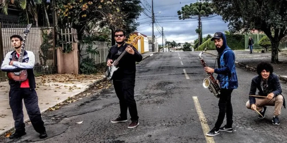 Os músicos se apresentarão logo após as comissões definirem os ganhadores em cada uma das categorias de atividade