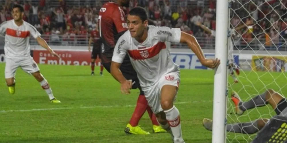 CRB-AL faz o dever de casa e supera o Brasil-RS por 3 a 1 no Rei Pelé