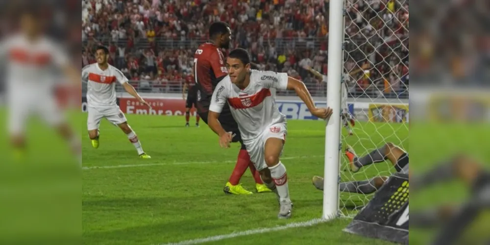 CRB-AL faz o dever de casa e supera o Brasil-RS por 3 a 1 no Rei Pelé
