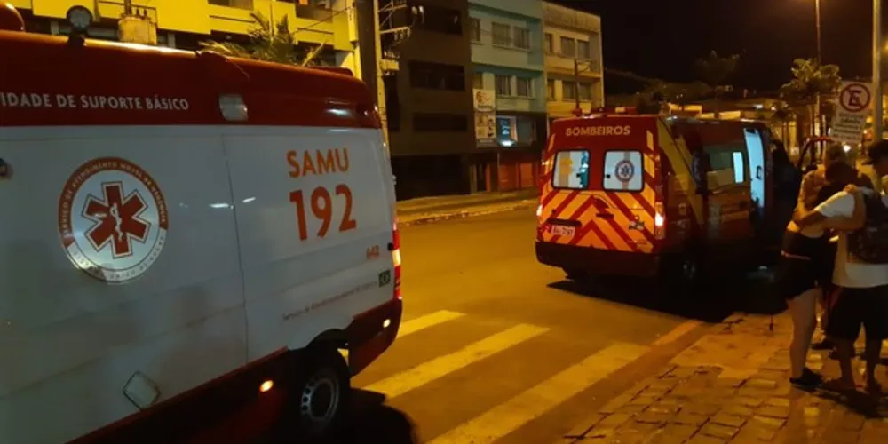 Rapaz chegou a ser socorrido, mas não resistiu aos ferimentos e morreu a caminho do hospital