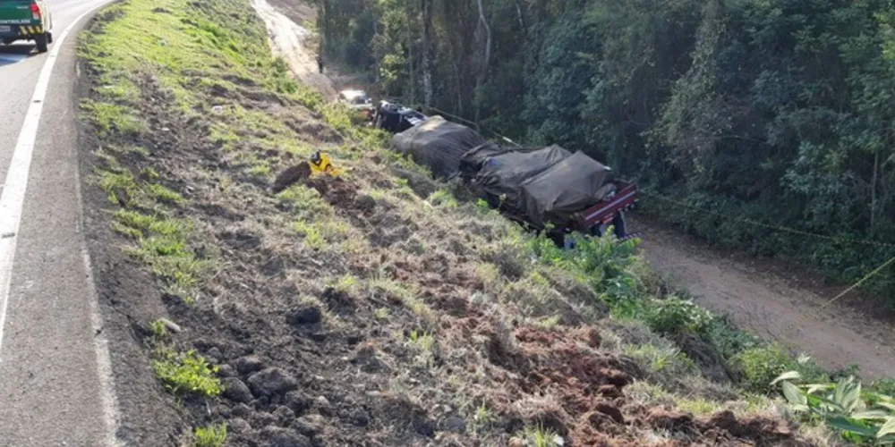 Vítima tem 42 anos e foi levada ao hospital com ferimentos considerados graves