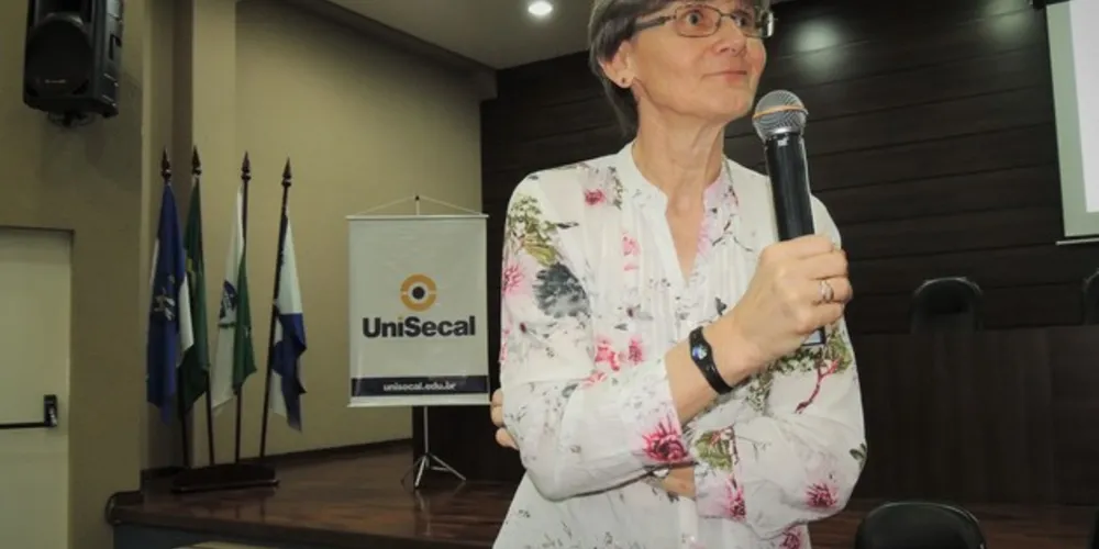 Petronella tem trabalhos sobre Justiça Restaurativa realizados em vários países