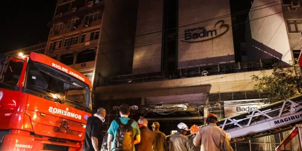 Fogo pode ter sido causado por curto-circuito no gerador do hospital, no subsolo da unidade