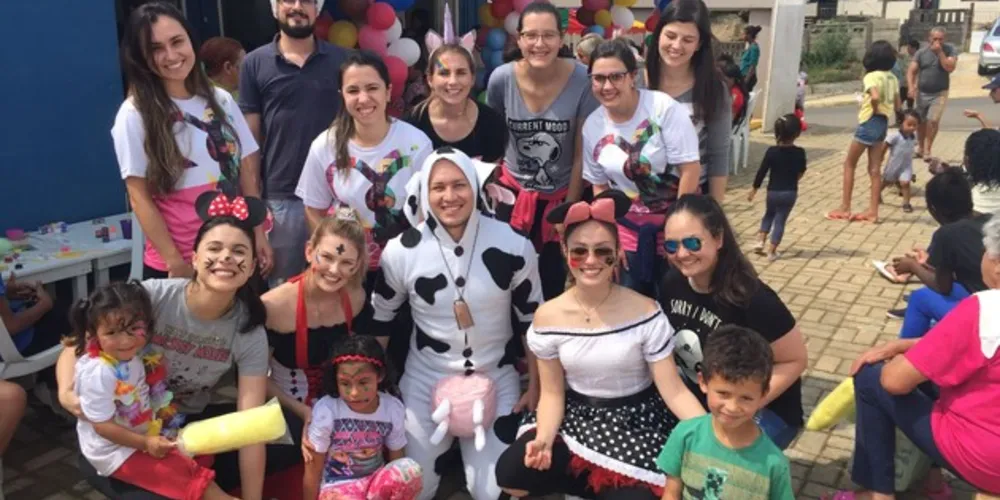 Mais de 200 pessoas passaram pela festa realizada na Sociedade Espírita Cisco de Deus, na vila Coronel Cláudio