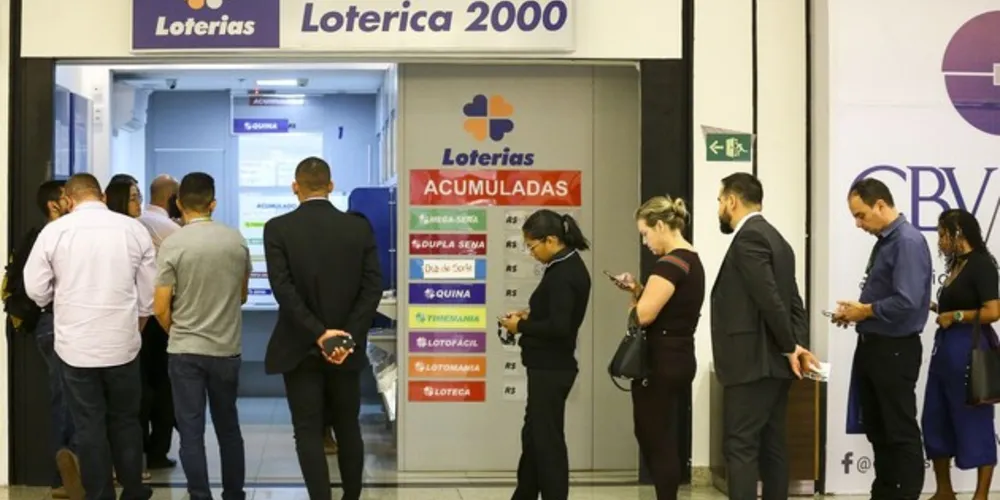 De acordo com a Caixa, caso aplicado na poupança, o valor do prêmio poderia render mais de R$ 340 mil por mês