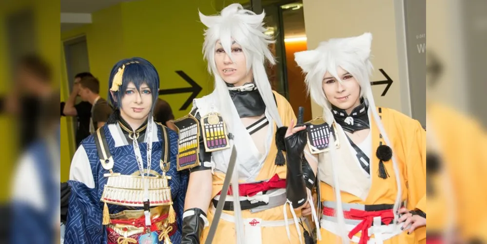 Considera-se cosplay o ato de se fantasiar e interpretar um personagem do universo da ficção nacional ou internacional, da cultura pop em geral, etc
