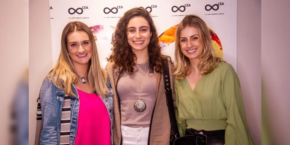 Renata Aleixo Genaro, Luiza Moro e Amanda Aleixo Rosas