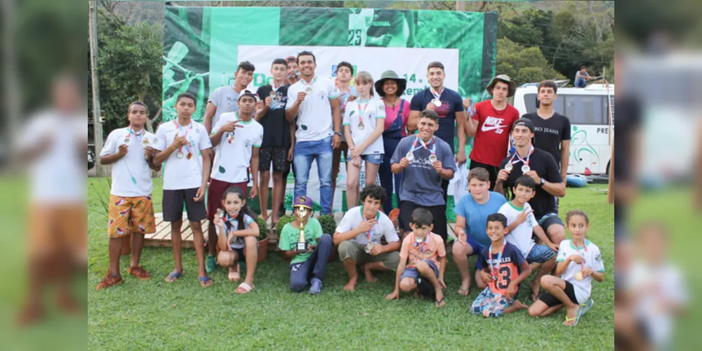 A delegação tibagiana trouxe 29 medalhas da competição nacional, em Três Coroas, RS

