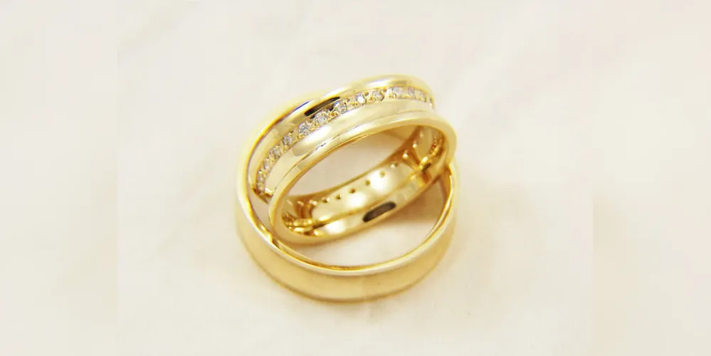 Imagem ilustrativa da imagem Justiça autoriza acréscimo de sobrenome do cônjuge após casamento