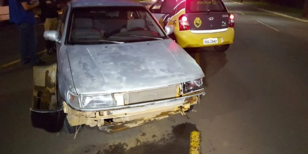 Imagem ilustrativa da imagem Rapaz ataca o próprio pai e causa acidente em Oficinas