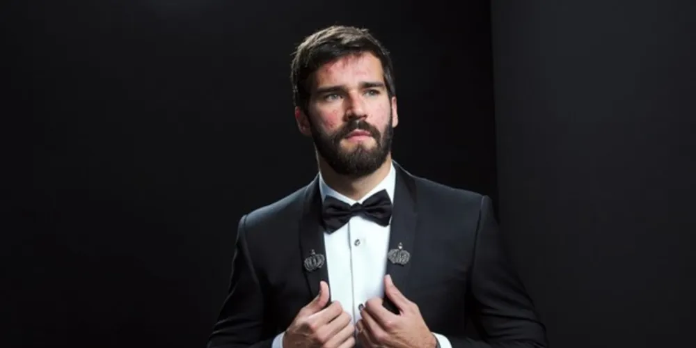Em seu discurso, Alisson agradeceu a família e a Deus