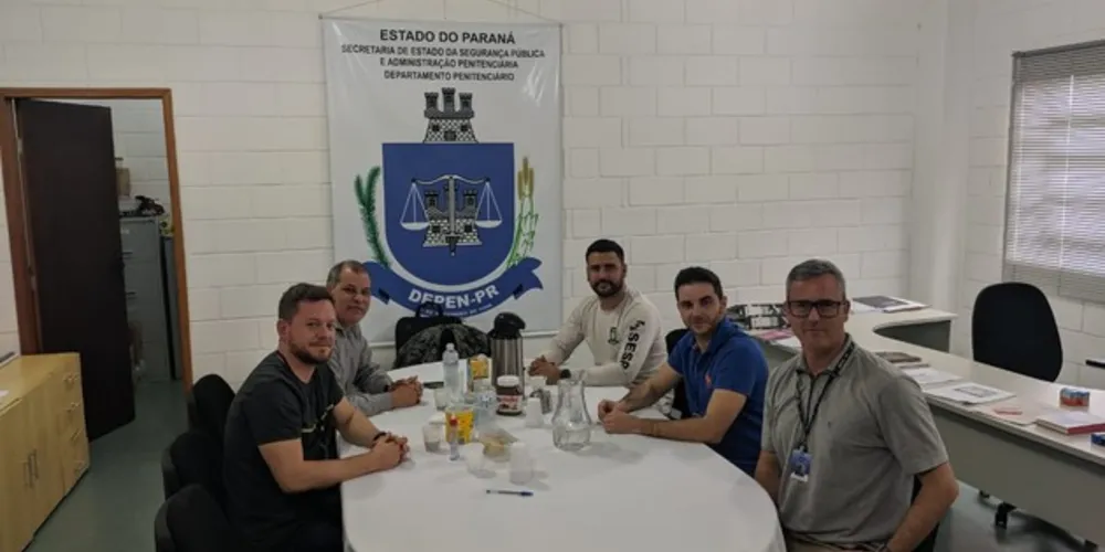 Itens de decoração serão construídos com madeiras de reciclagem retirados do Centro Agropecuário

