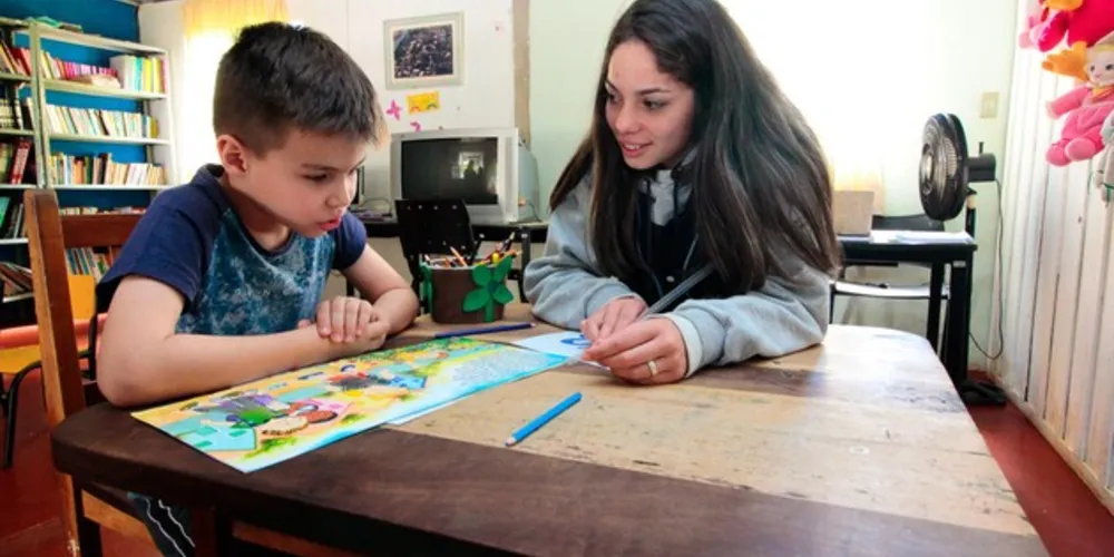 Nas segundas, quartas e sextas-feiras o projeto acontece na Biblioteca Municipal

