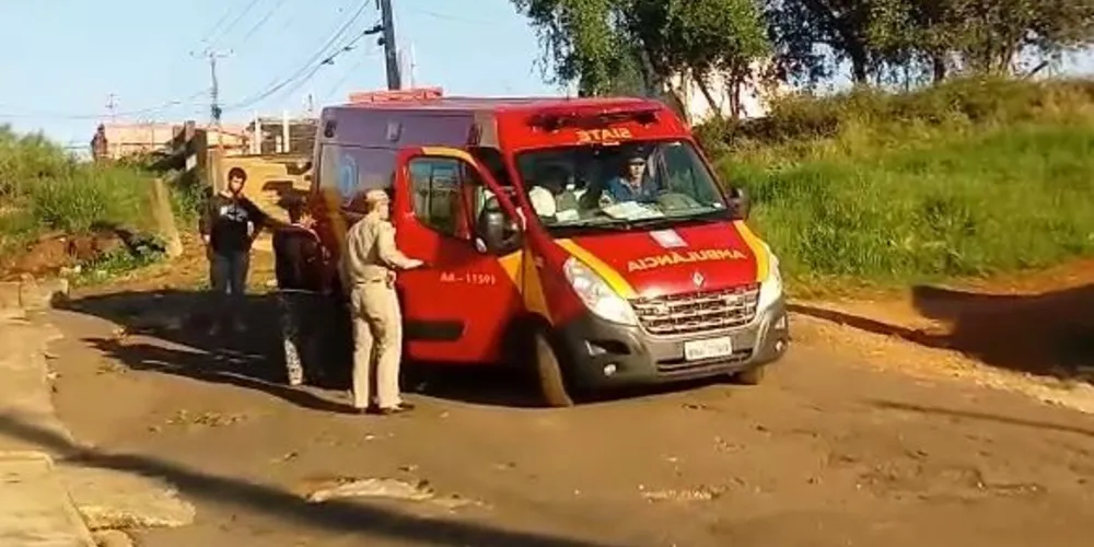 O acidente aconteceu no cruzamento da linha férrea com as ruas Cristiano Justus Junior e Thomaz Gonzaga, na Vila Boa Vista