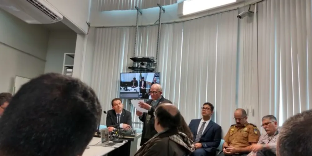 Bispo dom Sergio foi o primeiro a falar na audiência desta quarta-feira