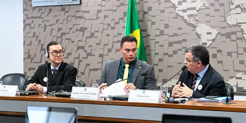 Édison Carlos, do Instituto Trata Brasil (ao microfone): 35 milhões de brasileiros sem água tratada