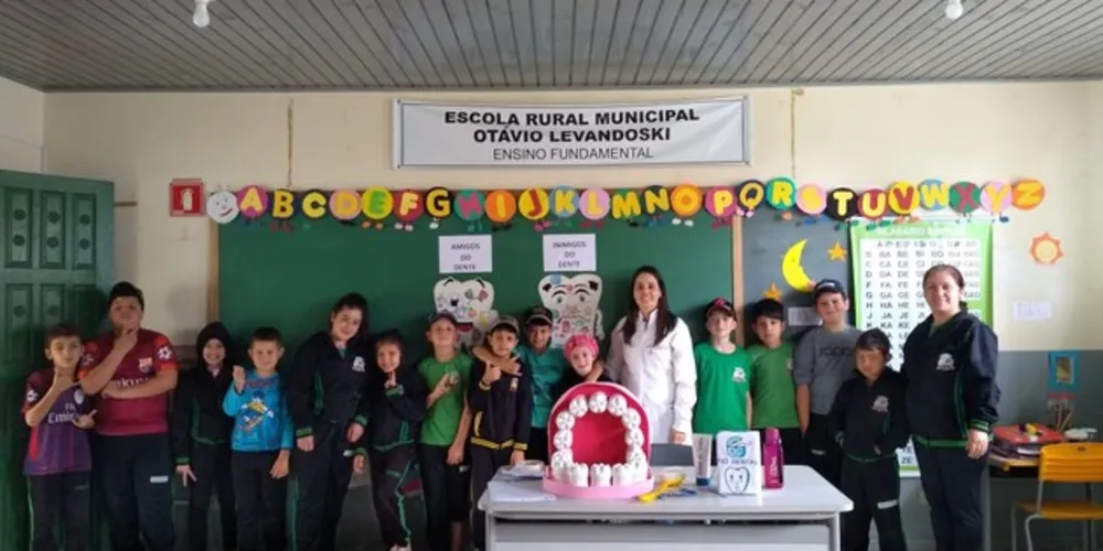 Imagem ilustrativa da imagem Alunos aprendem importância da higiene bucal