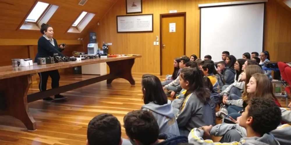 O Centro Cultural Castrolanda (CCC) realizou, durante a última semana, a ação educativa “Fotografia: compartilhando memórias, preservando a história”.