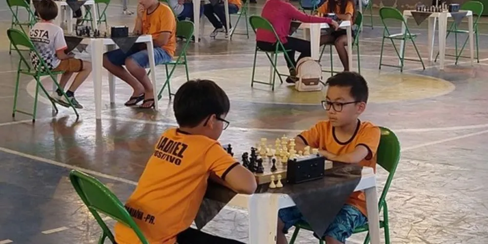 Ao todo, mais de 50 atletas participaram da competição

