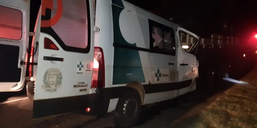 Imagem ilustrativa da imagem Motorista de ambulância morre após acidente