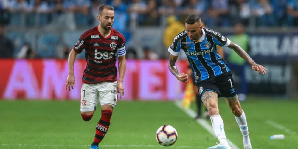 Mesmo jogando fora de casa, o time carioca começou melhor a partida