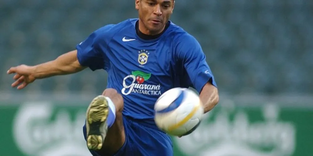 O ex-atleta teria sido beneficiado pela compra de um terreno em Alphaville