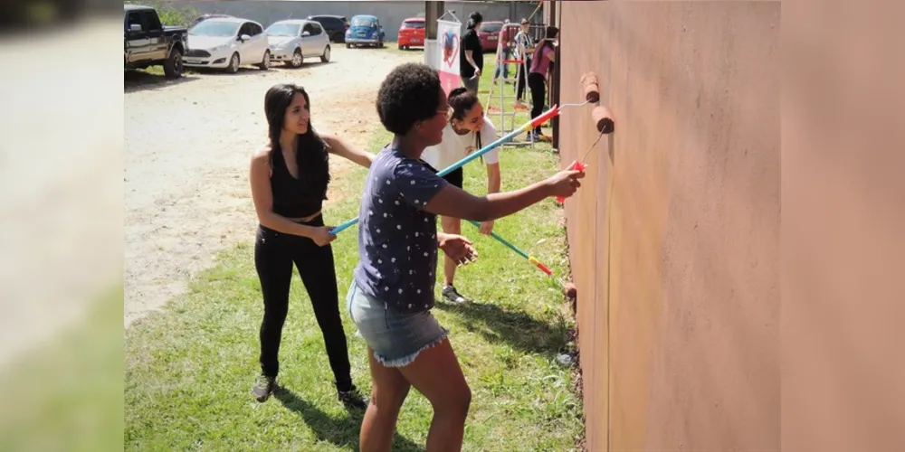 A ação solidária foi realizada pelo movimento ‘Renova BR’ e contou com a pintura da fachada do asilo, criação de uma horta, doação de fraldas geriátricas e atividades lúdicas para as senhoras