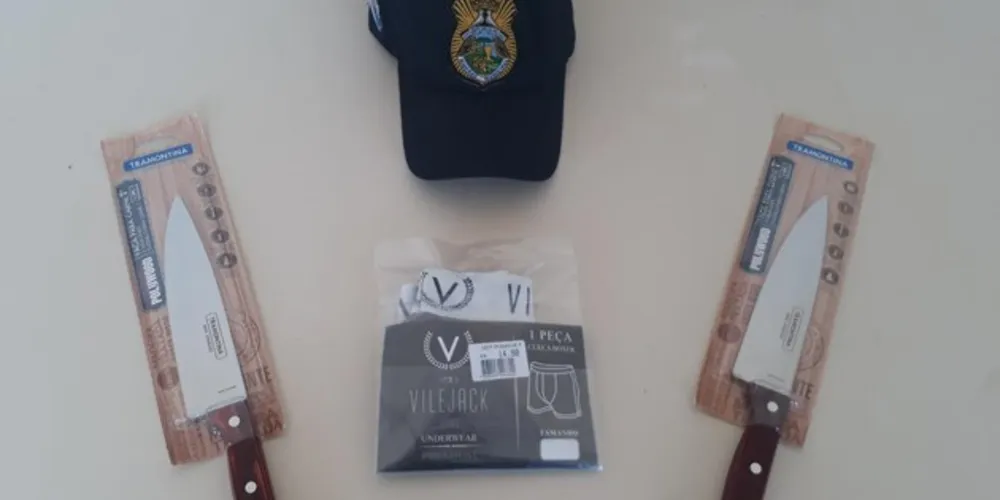 Imagem ilustrativa da imagem GM prende dupla furtando cueca e facas de mercado