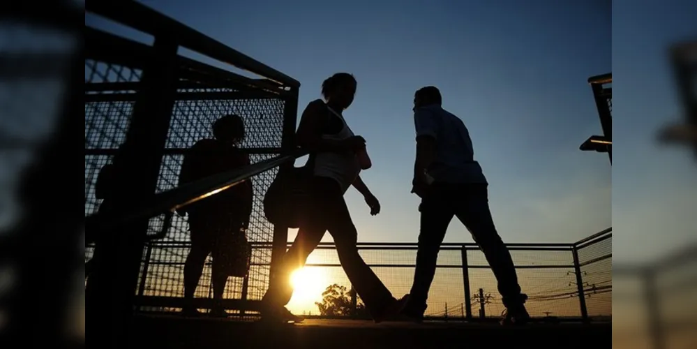 Horário de verão foi adotado para aproveitar a iluminação natural no fim da tarde