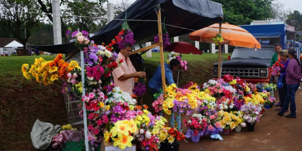 Autorização para comercializar produtos, apenas será válida para o feriado de finados

