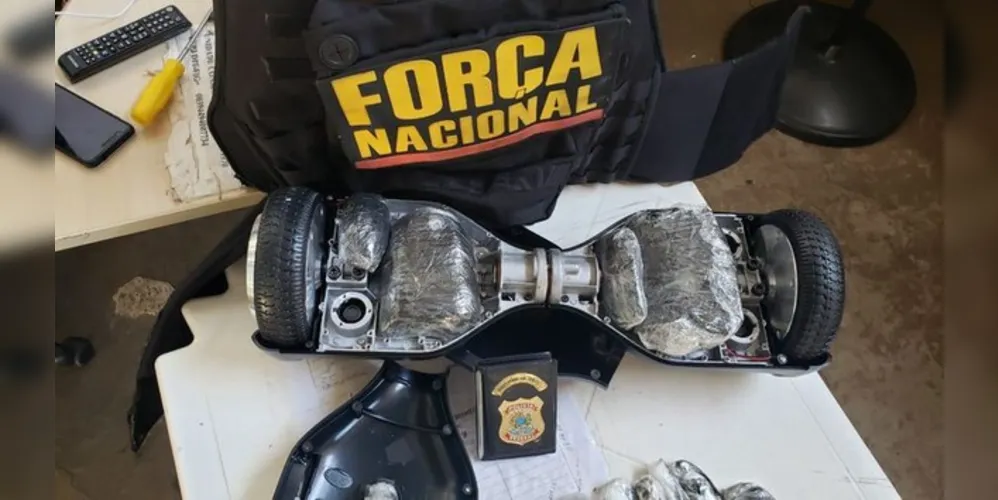 O haxixe estava escondido dentro de um skate elétrico