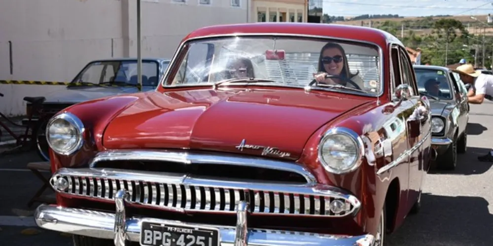 Os motoristas que inscreverem seus veículos no evento receberão adesivo e certificado de participação, além de concorrerem a premiação