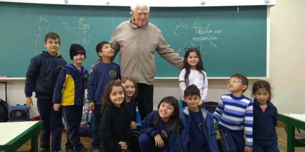 Imagem ilustrativa da imagem Alunos resgatam 40 anos da Escola Evangélica