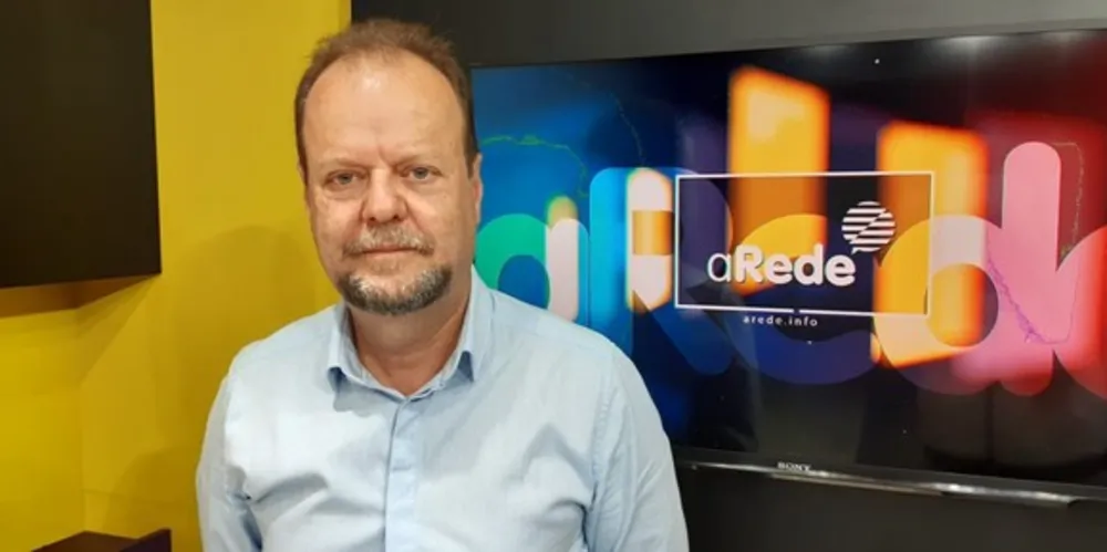 Imagem ilustrativa da imagem Escritor de Castro lança livro ‘Do Outro Lado da Ponte’