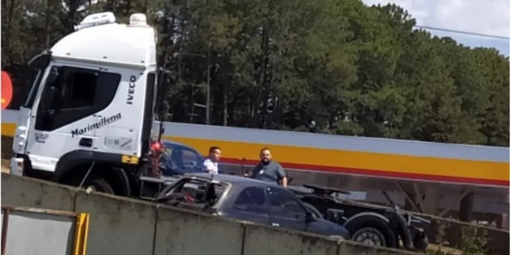 A Polícia Rodoviária Estadual, responsável pelo trecho, pede atenção redobrada aos motoristas