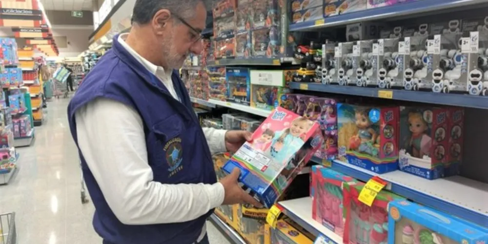 Foram visitados 115 estabelecimentos comerciais em todo Estado.