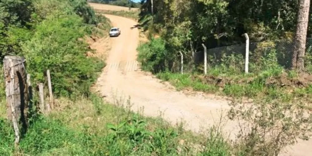 Prefeitura pretende revitalizar estrutura, que está apodrecida por deterioração do tempo 


