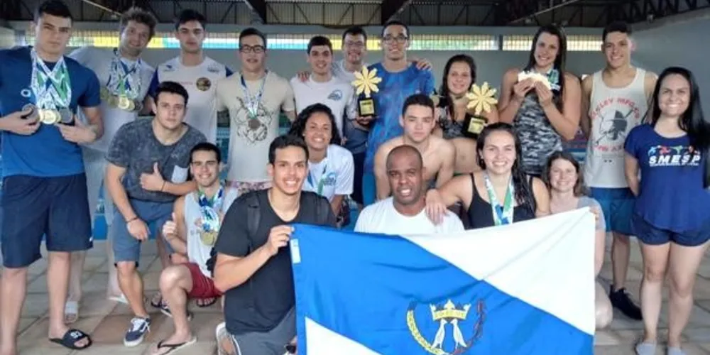 Dominando as quatro etapas da natação os ponta-grossenses brilharam