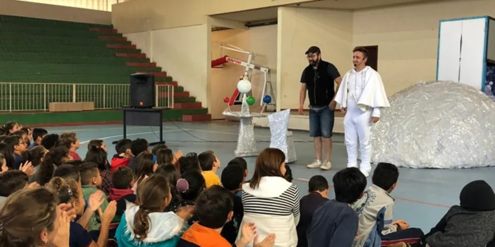Em Piraí do Sul, 4 apresentações foram feitas, duas durante a manhã e duas à tarde