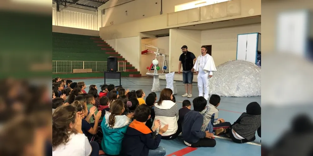 Em Piraí do Sul, 4 apresentações foram feitas, duas durante a manhã e duas à tarde
